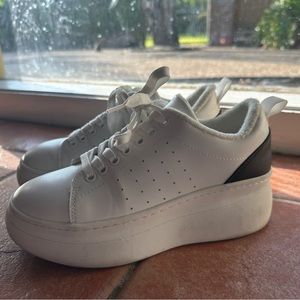 Steve Madden White Platform Sneakers with Black Heel Panel